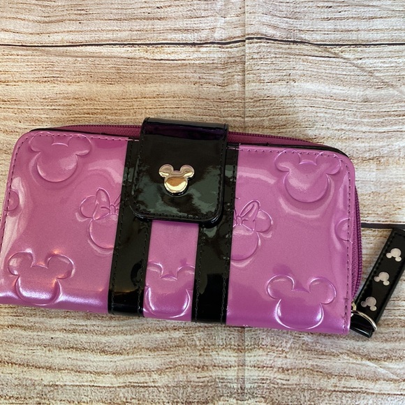 Disney Loungefly 2pc Set Dome Satchel Bag and Wallet - Picture 3 of 16